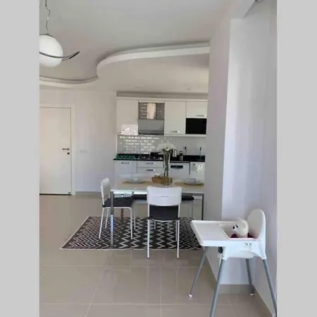 Fully Equipped, New&Cozy Apt. 300M To The Beach *